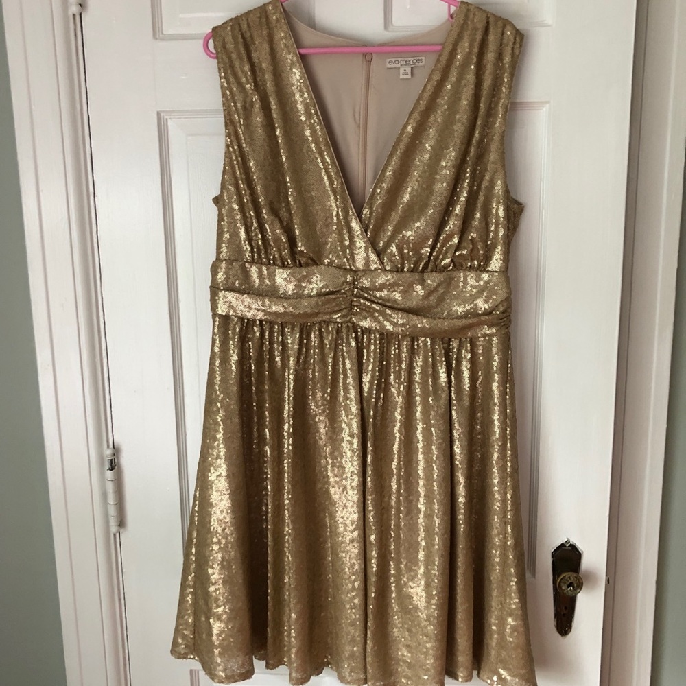 Eva Mendes XL New York & Company gold sequin dress